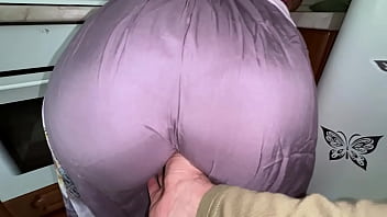 Stepson raised his step mother mini-skirt and saw a yam-sized arse for ass-fuck intrusion fucky-fucky